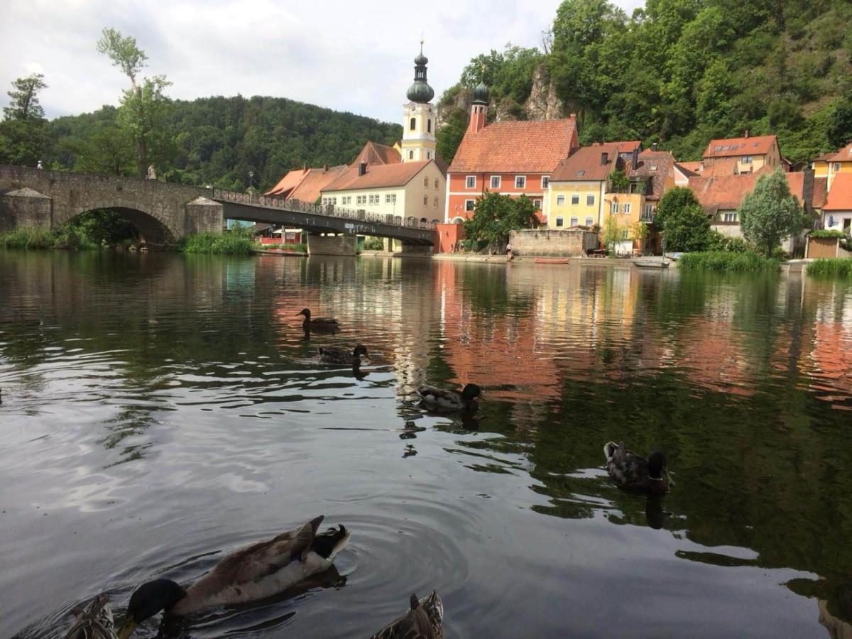 Ferienwohnung Kallmuenz_Luftschloss Екстериор снимка